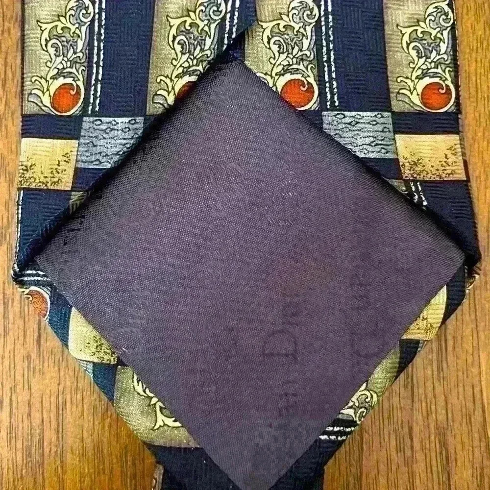 Christian Dior Vintage 100% Silk Men’s  Tie - Picture 4 of 7